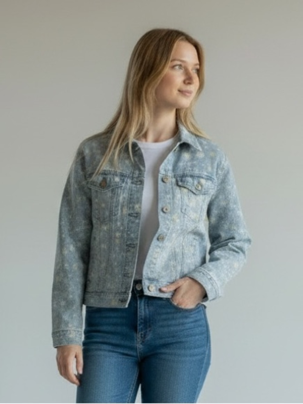 NWT Seven7 Premium Floral Denim Jacket Light Wash Daisy Print Size Small